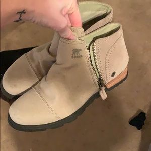 Sorel women’s boots